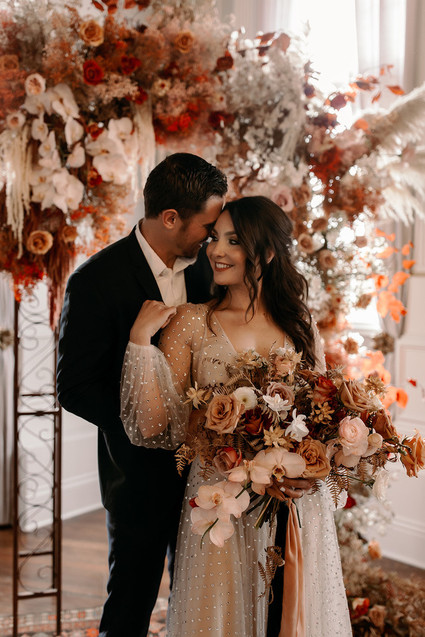 Gorgeous fall bridal bouquet