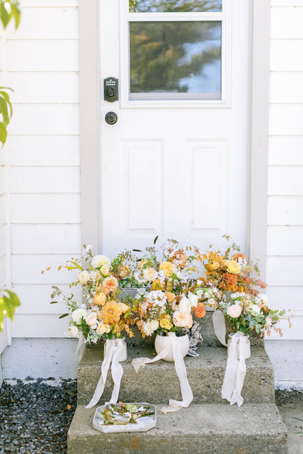 yellow bridesmaids bouquets Inspiration