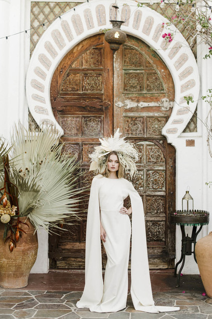 Dramatic bridal headpiece