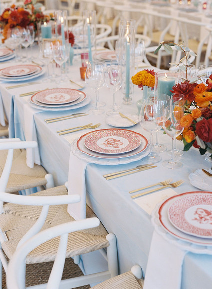 Red and blue tablescape