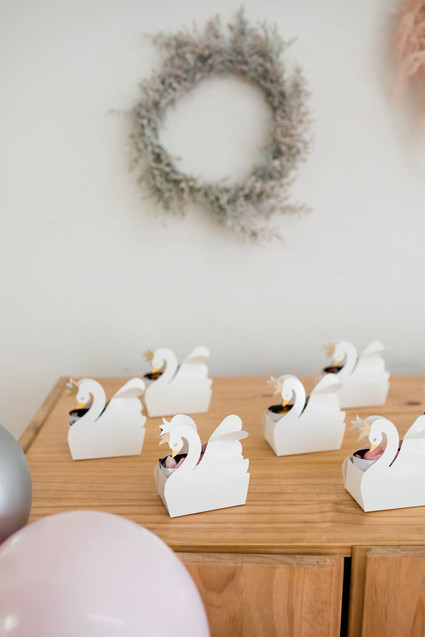 swan themed party favors