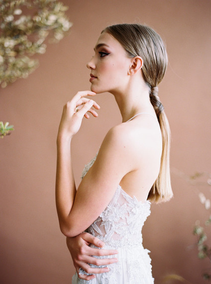 sleek ponytail for bride