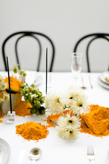 How to style a modern art gallery wedding