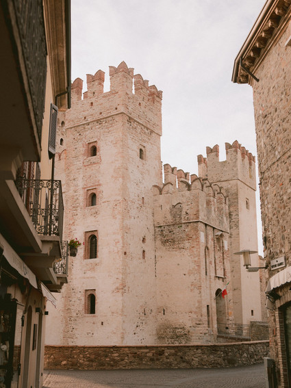 destination wedding at Isola del Garda in Italy