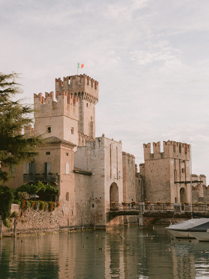 destination wedding at Isola del Garda in Italy