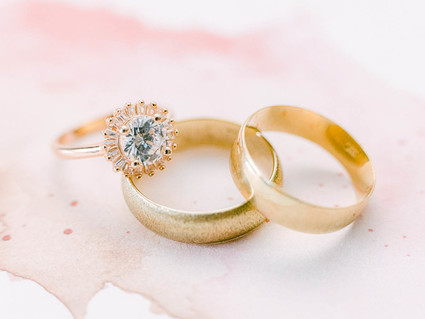 gold wedding rings