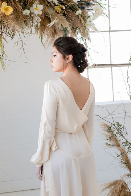 modern minimalist bridal fashion