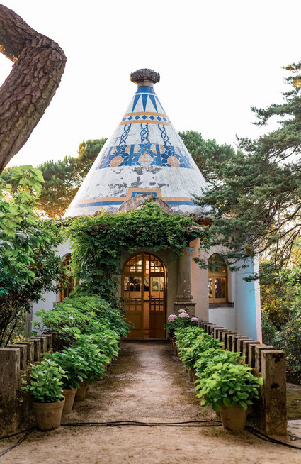 A 40th birthday party wedding festival in Portugal