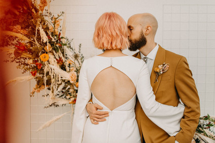 modern desert inspired wedding