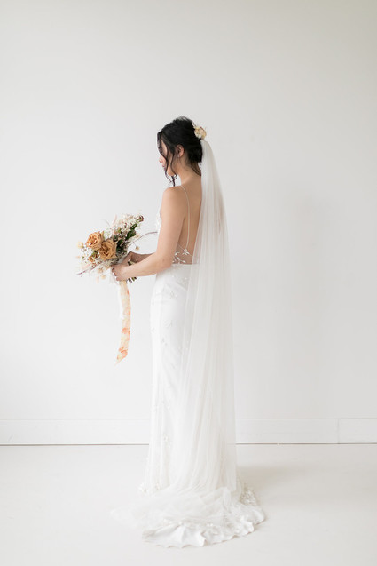 Minimalist bridal fashion