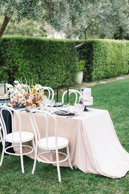duo tone color block wedding inspiration