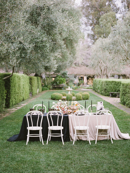 duo tone color block wedding inspiration