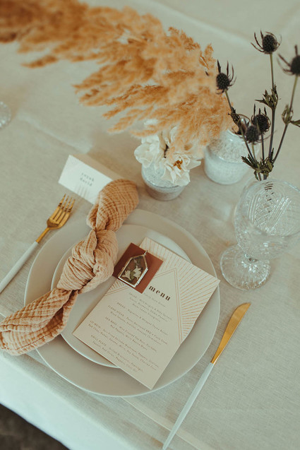 blush neutral place setting