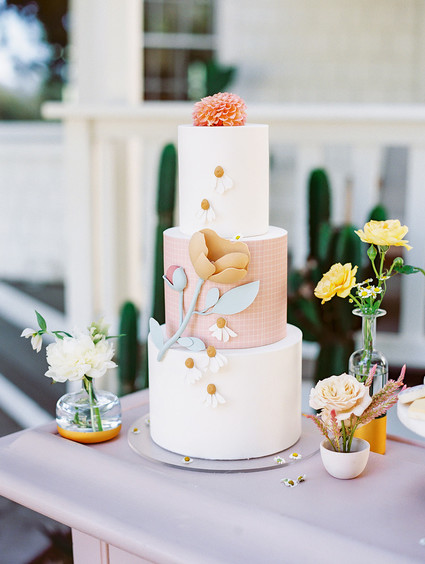 Charlotte's Web themed spring baby shower