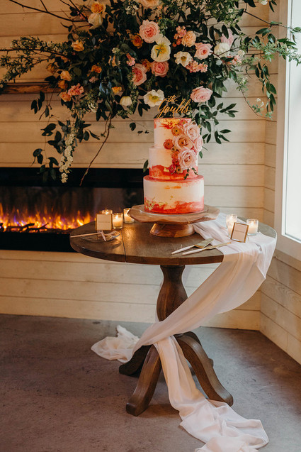 coral wedding cake