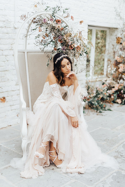 dried floral installation Inspiration