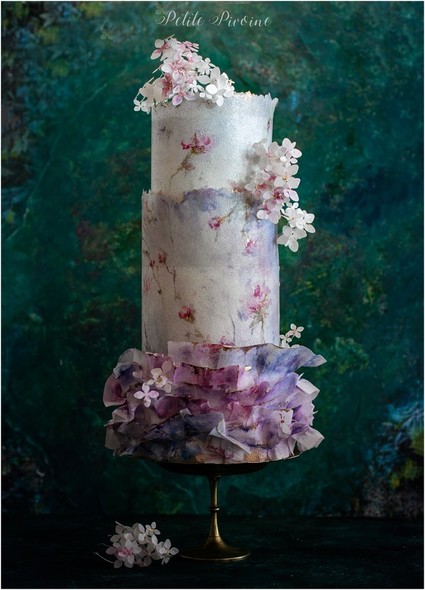 Fine art wedding cakes by Beata Tomasiewicz
