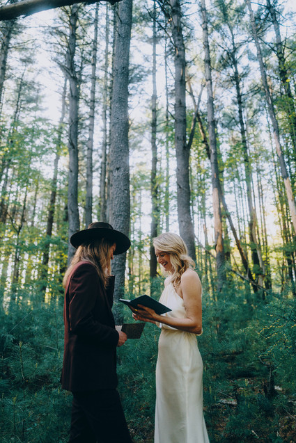 vElopement in the woods Inspiration