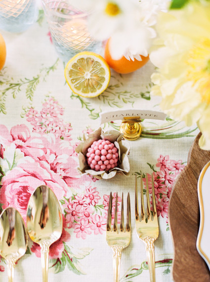 Bright summery tablescape