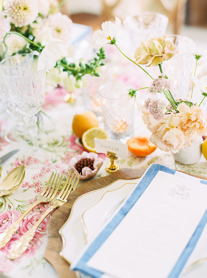 Bright place setting Inspiration