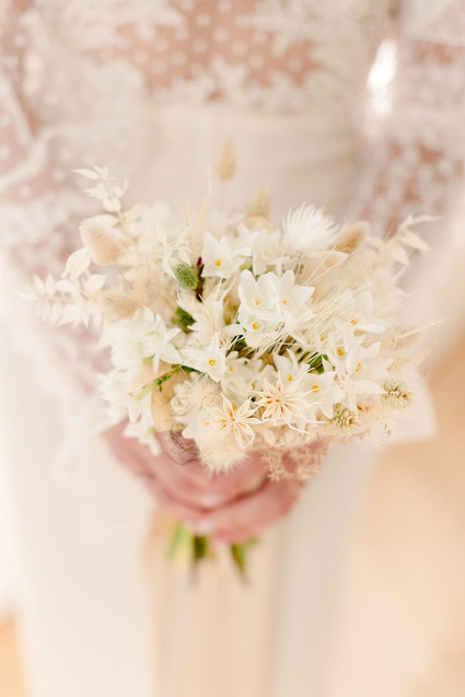 Simple dried floral bouquet