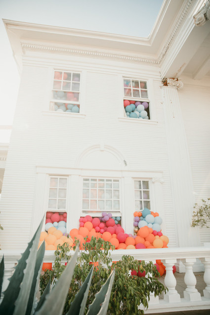 balloon installation for a kids birthday party