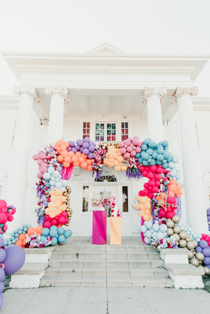 balloon installation for a kids birthday party