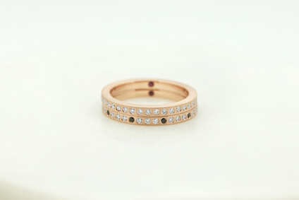 Stackable bands