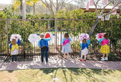 Alice in Wonderland kid birthday party