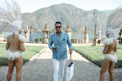 Lake Como wedding guest